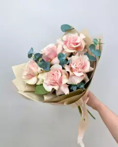 Photo of bouquet "Bouquet 5 Pink French Roses “Blush Whisper” Ayia Napa" — Flower delivery in Ayia Napa, photo 1 of 1