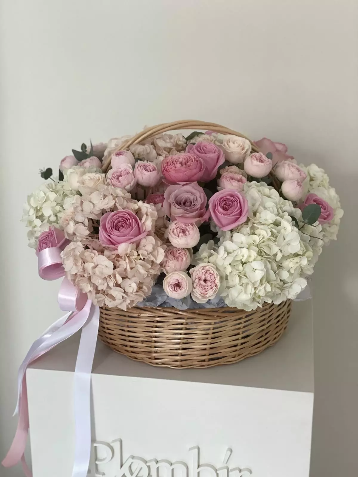 Bouquet photo: Flower arrangements — Flowers Place Phuket