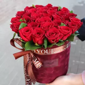 Photo of bouquet "Bouquet 35 Red Roses Box M “Scarlet Whispers” Ayia Napa" — Flower delivery in Ayia Napa, photo 1 of 2