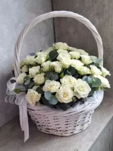 Photo of bouquet "Bouquet 101 White Roses Basket Exotic Grace Ayia Napa" — Flower delivery in Ayia Napa, photo 1 of 1