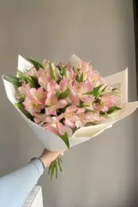 Photo of bouquet "Bouquet 19 Alstroemerias Paper Wrapping “Desert Whisper” Ayia Napa" — Flower delivery in Ayia Napa, photo 1 of 1