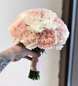 Photo of bouquet "Bouquet 21 Dianthus "Whispering Petals" Ayia Napa" — Flower delivery in Ayia Napa, photo 1 of 1