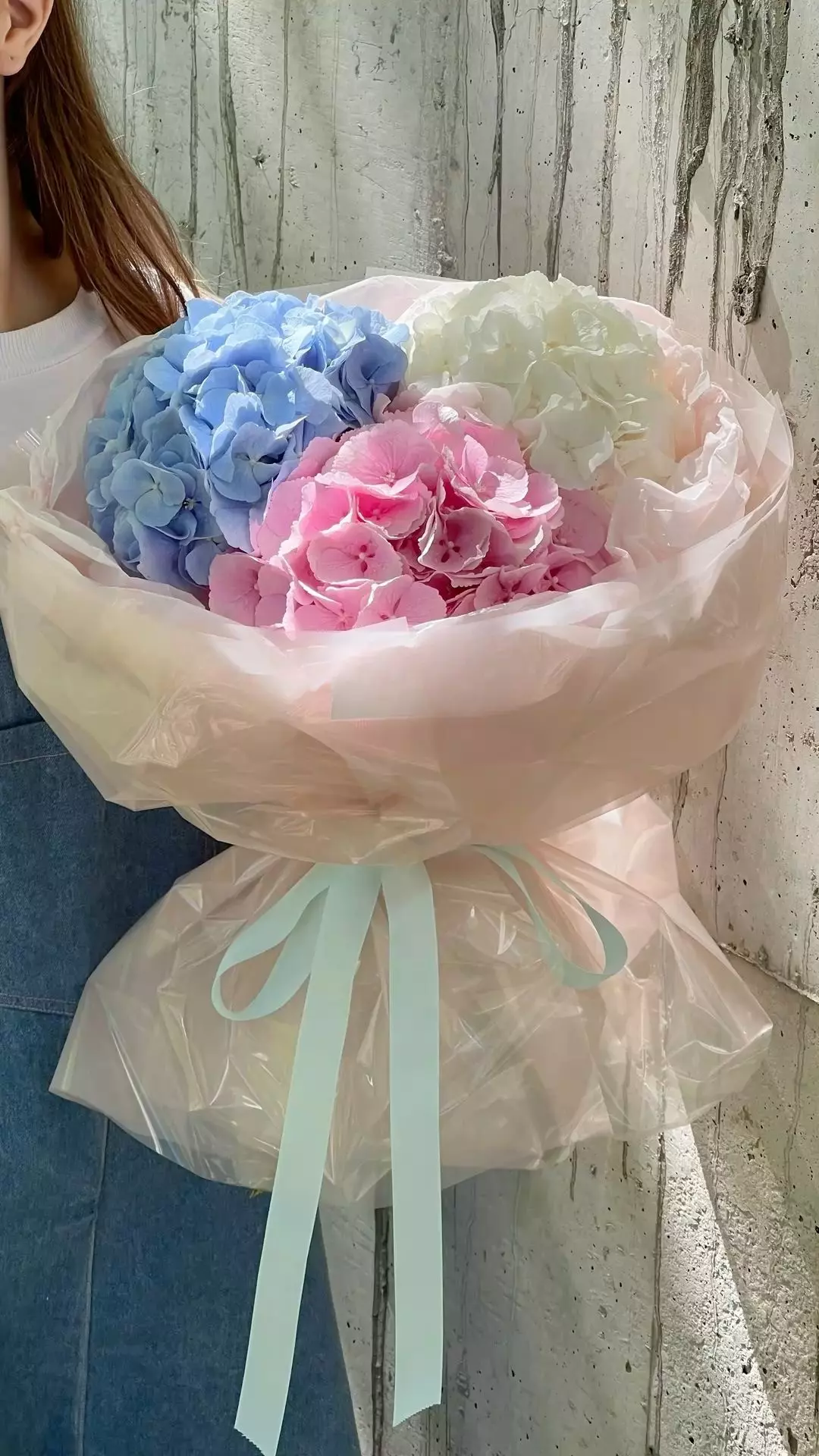 Bouquet photo 2: Affordable bouquets — Flowers Place in Hurghada