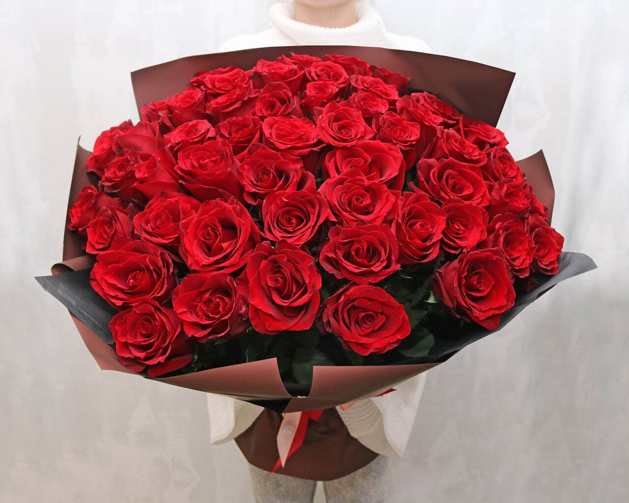 Bouquet 27 Red Roses “Scarlet Whisper” Ayia Napa