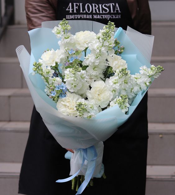 Bouquet Hydrangea 1 Rose 3 Spray Rose 3 “Celestial Whisper” Ayia Napa