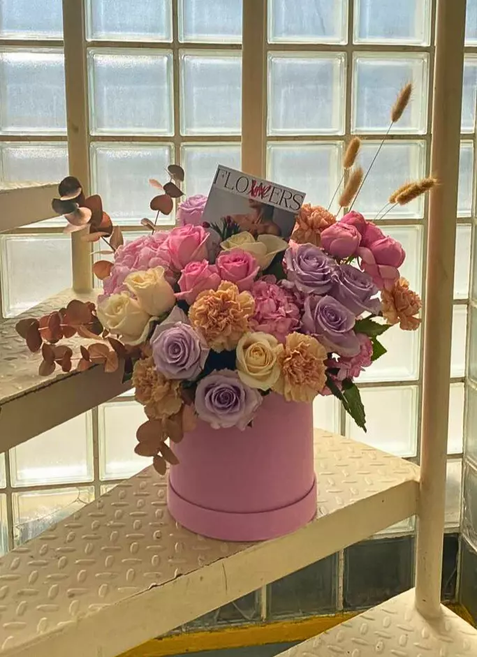 Bouquet photo: Flower arrangements — Flowers Place Dubai
