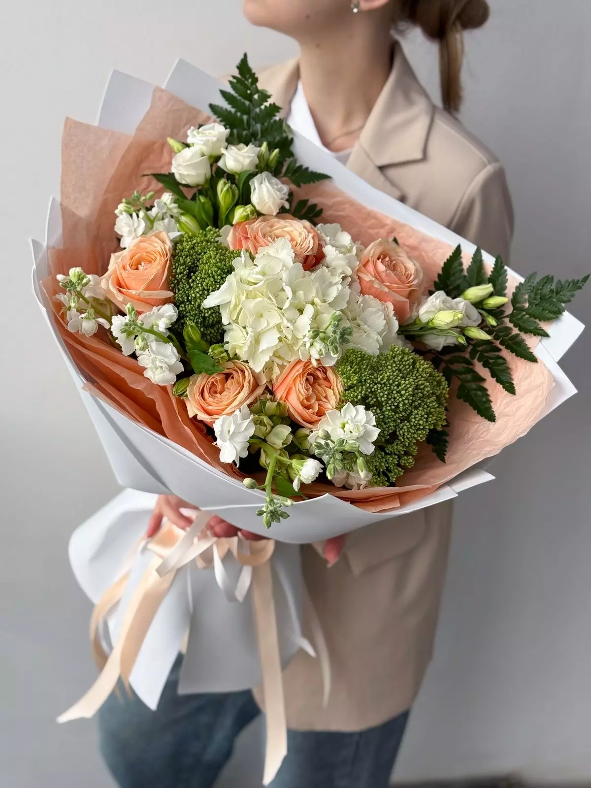 Bouquet photo: Flowers for Anniversary — Flowers Place Worldwide