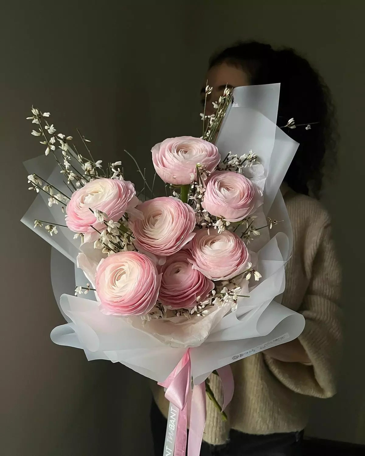 Bouquet photo: Flowers for Anniversary — Flowers Place Dubai