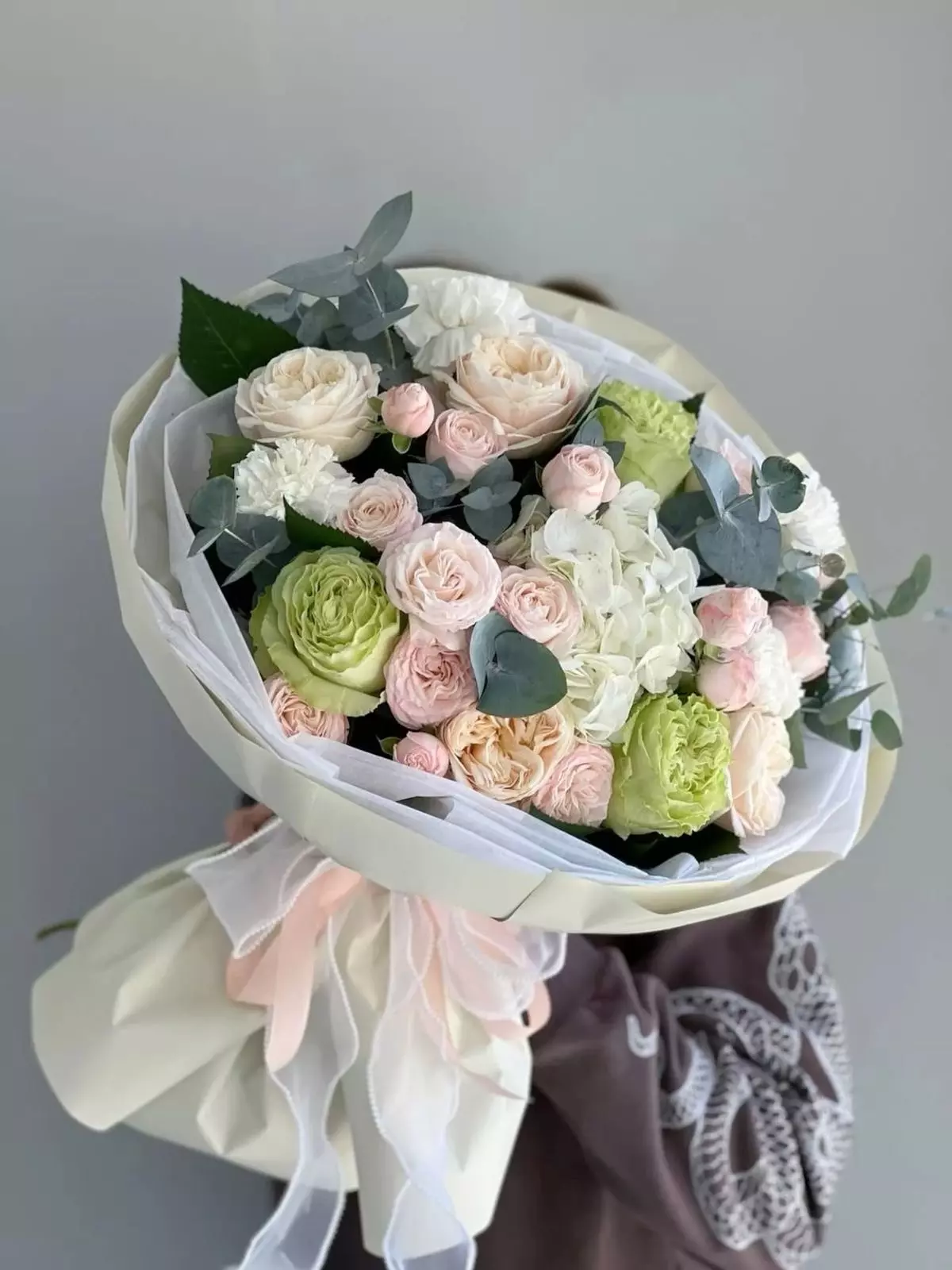 Bouquet photo: Flower arrangements — Flowers Place Bali