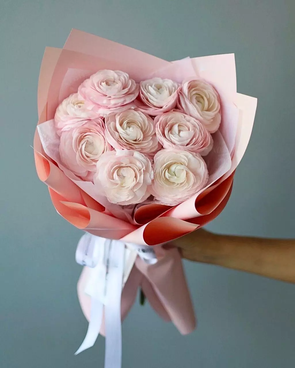 Bouquet photo: Flowers for Anniversary — Flowers Place Dubai