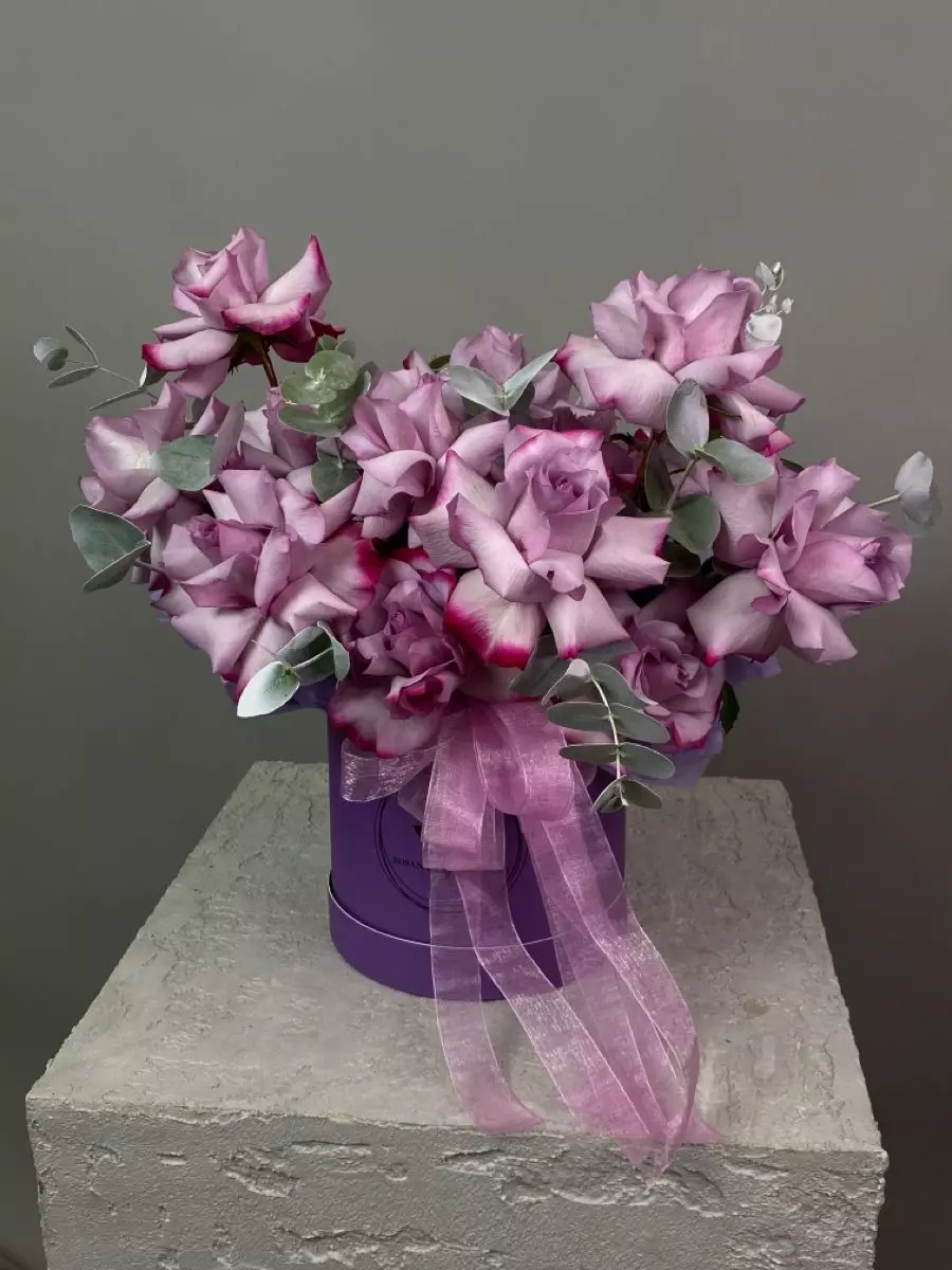 Bouquet 15 Pink French Roses Basket “Bosporus Glow” Istanbul