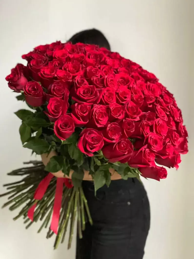 Bouquet photo 2: Bouquet of 101 roses — Flowers Place Bali