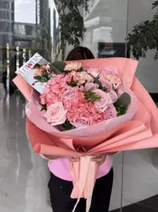 Photo of bouquet "Arrangement 11 Roses 3 Dianthus 2 Pink Hydrangeas “Whispered Bloom” Bali" — Bali - Flowers Delivery Flowers Place, photo 1 of 2