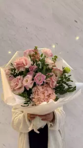 Photo of bouquet "Arrangement French Rose 3 Eustoma 10 Matthiola 2 “Blush Reverie” Bali" — Bali - Flowers Delivery Flowers Place, photo 1 of 2