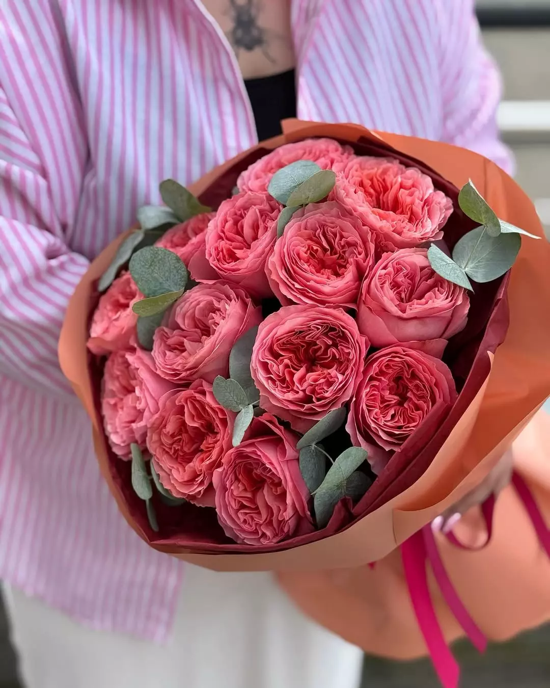 Bouquet photo 2: Flowers for Anniversary — Flowers Place Worldwide