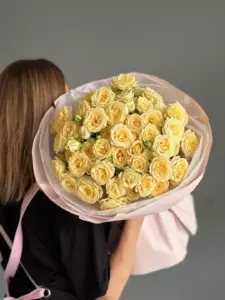 Photo of bouquet "Bouquet 25 Spray Roses Paper Wrap Whispering Breeze Bali" — Bali - Flowers Delivery Flowers Place, photo 1 of 3