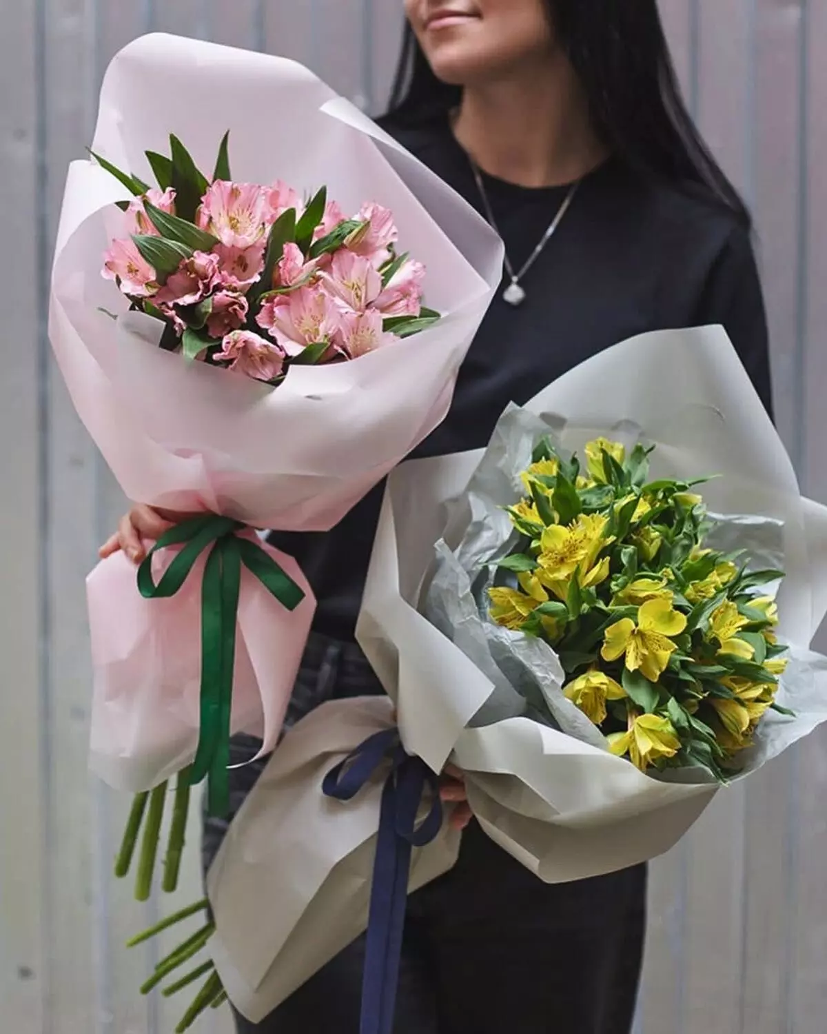 Order bouquet Bouquet 11 Alstroemerias Paper Wrapping “Silent Murmurs” Bali with 15 flowers for 50 $, 60 $, 80 $ — photo 1 of 1
