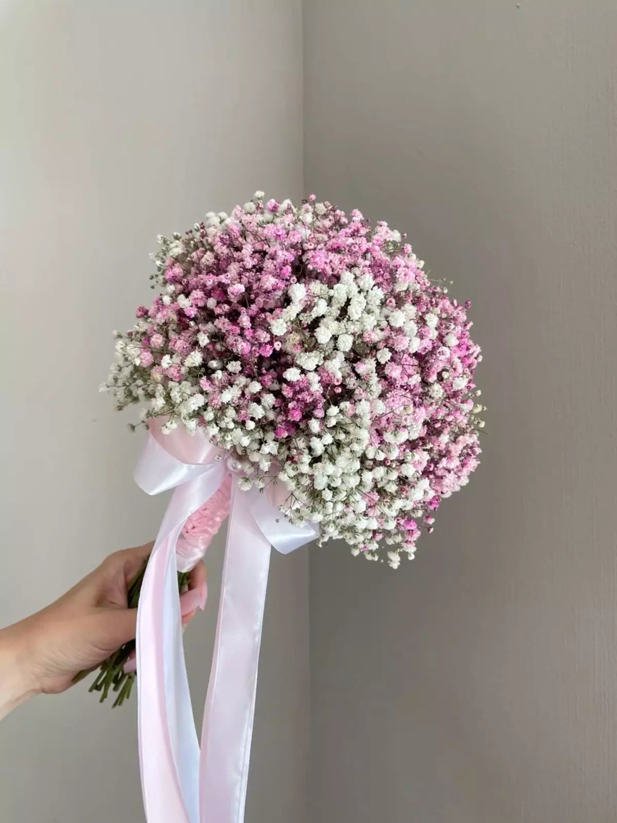 Bouquet photo: Flowers for Anniversary — Flowers Place Dubai