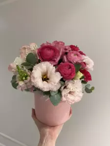 Photo of bouquet "Arrangement Eustoma 3 Ranunculus 3 Alstroemeria 3 “Herbal Whisper” Bali" — Bali - Flowers Delivery Flowers Place, photo 1 of 1