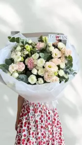 Photo of bouquet "Arrangement 10 Pink Eustoma 9 White Spray Roses 5 Dianthus Whispering Breeze Bali" — Bali - Flowers Delivery Flowers Place, photo 1 of 2
