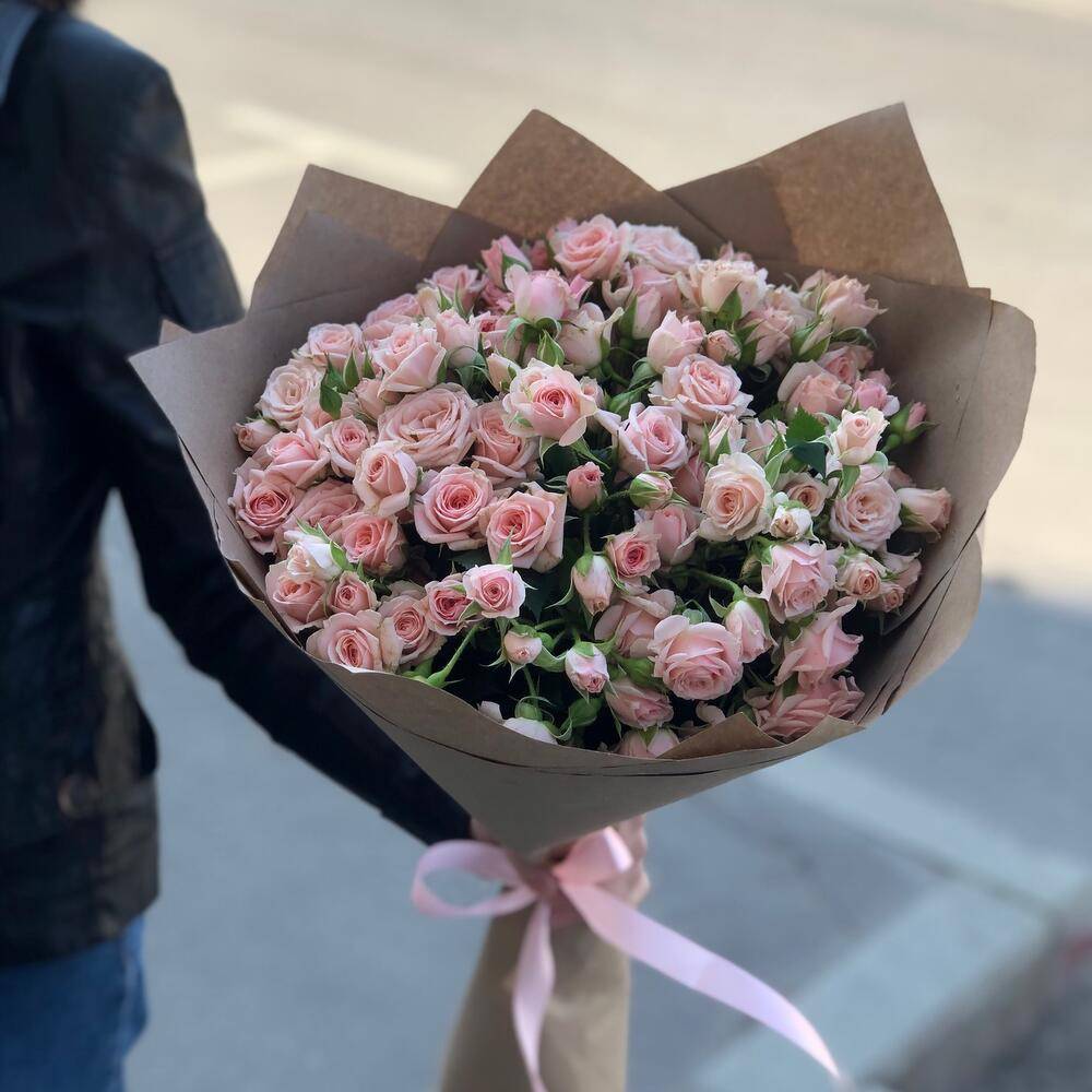 Bouquet 151 Pink Roses Coral Murmurs Bali