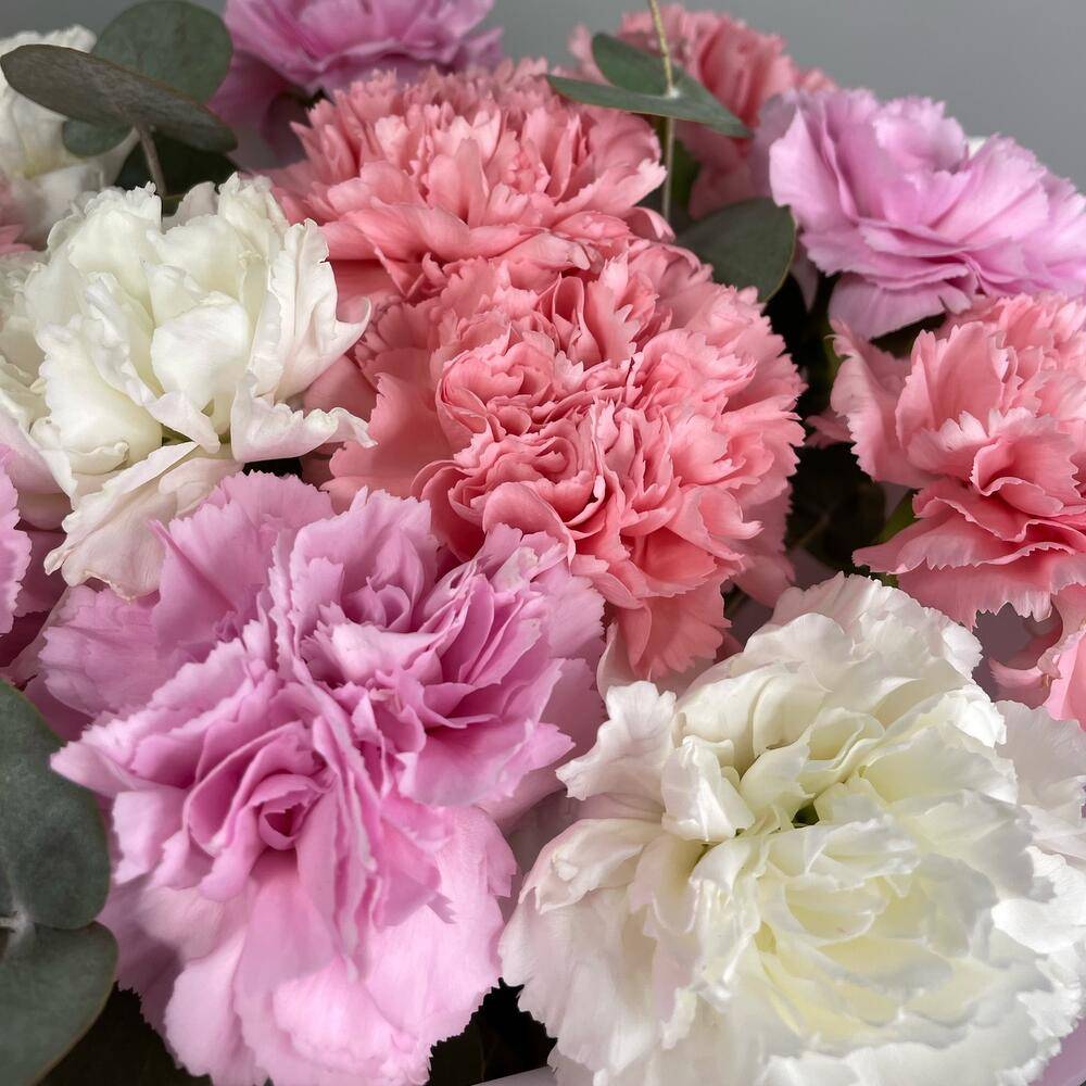 Bouquet 101 Red Roses “Scarlet Murmurs” Bali