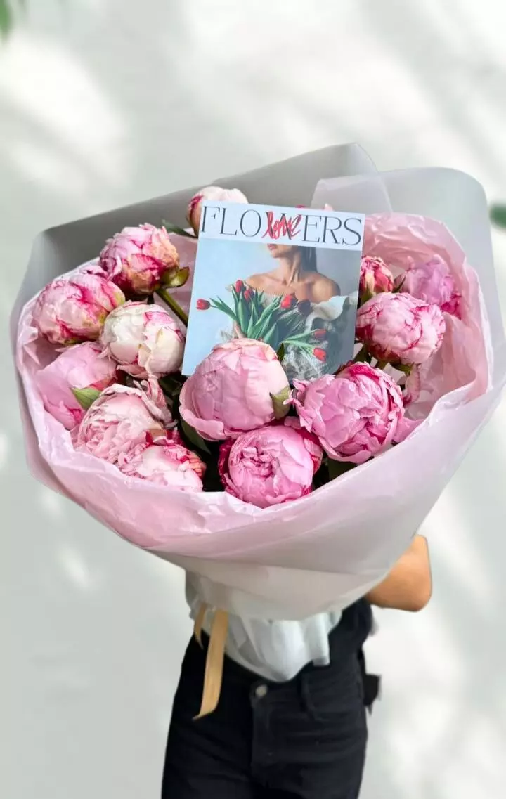 Bouquet photo: Flowers for Anniversary — Flowers Place Ayia Napa