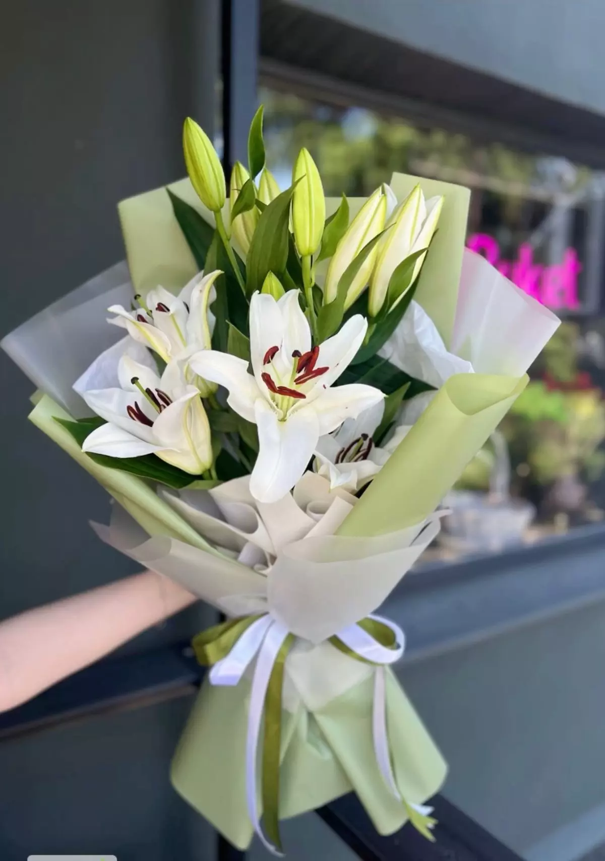 Bouquet photo: Affordable bouquets — Flowers Place Bali