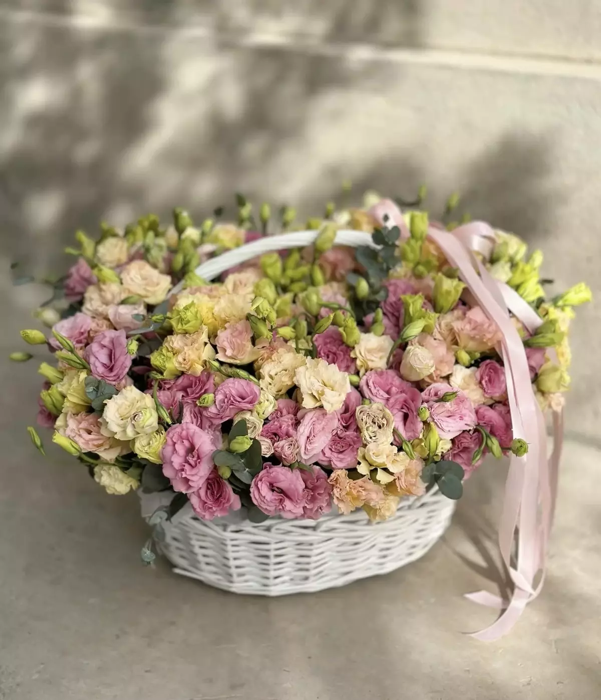 Order bouquet Bouquet Pink Eustoma 31 “Silent Zephyr” Bali with 38 flowers for 150 $, 210 $, 280 $ — photo 1 of 1
