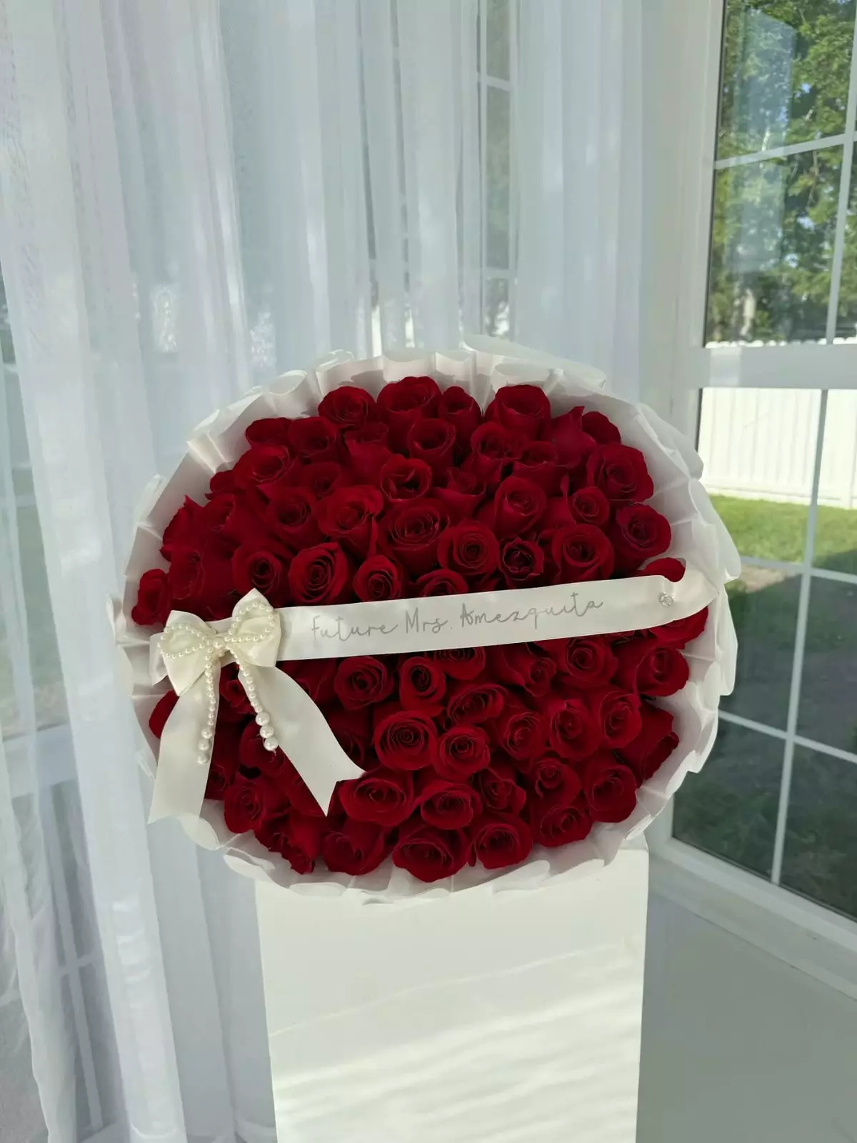 Bouquet 151 Red Roses “Scarlet Whisper” Istanbul