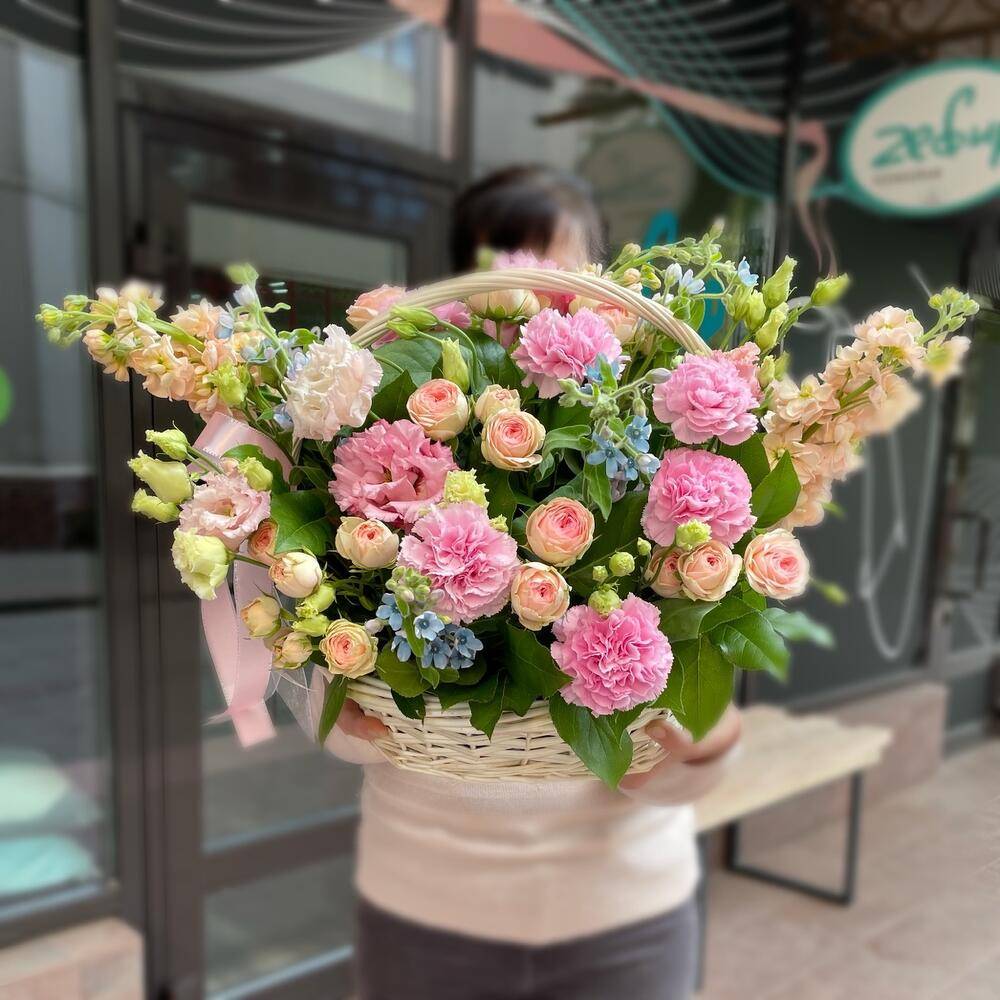 Bouquet 151 Pink Peony Roses Coral Murmurs Bangkok