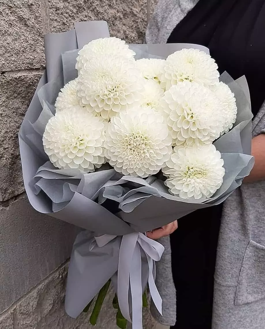 Bouquet photo: Back to School Flowers — Flowers Place Worldwide