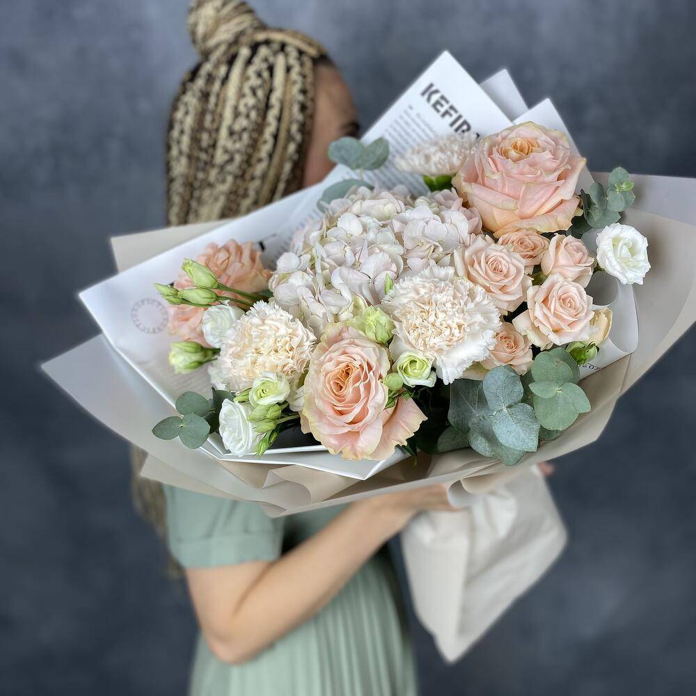 Bouquet 21 Pink Spray Roses “River Plate Whisper” Buenos Aires