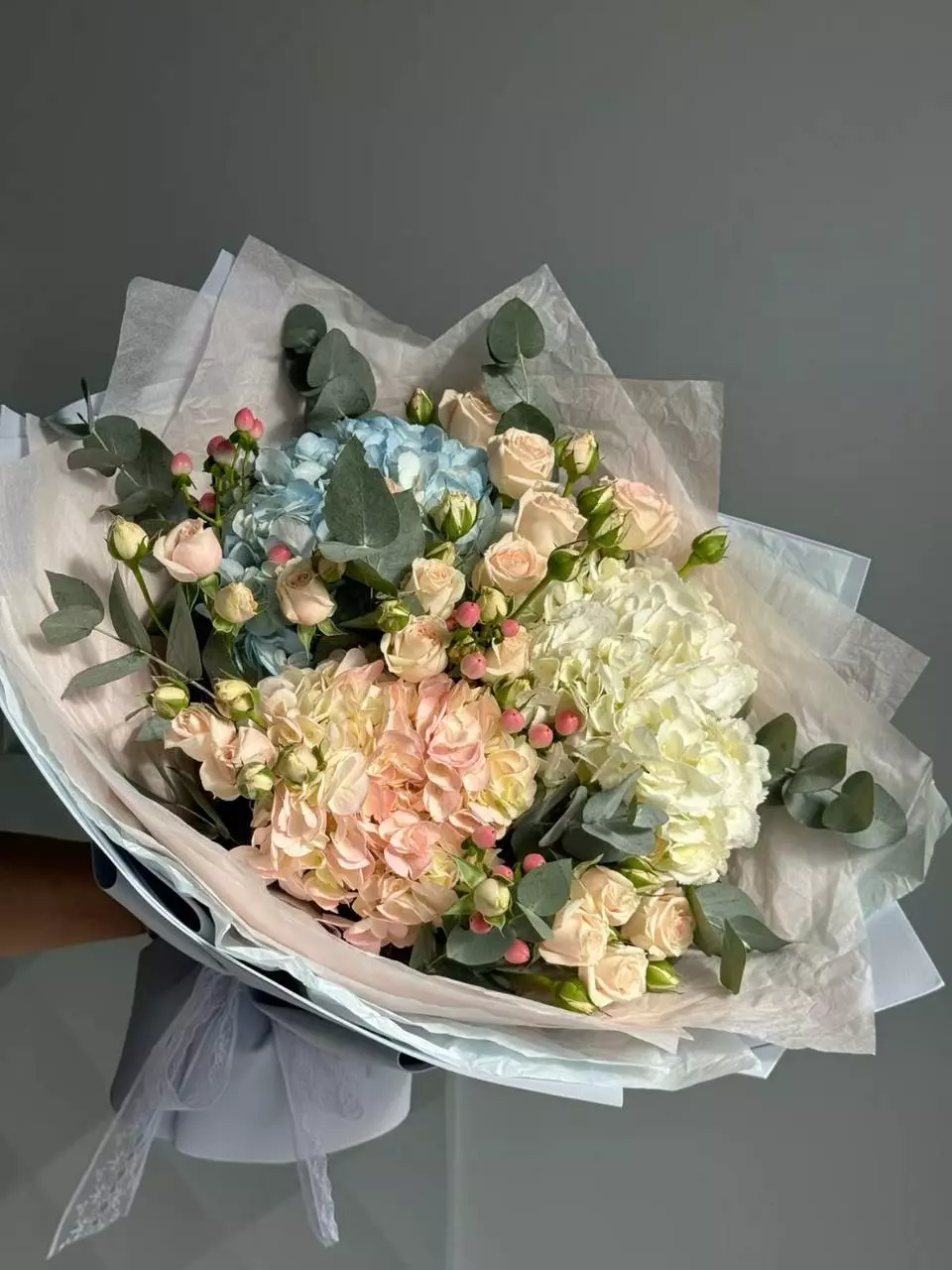 Bouquet photo: Flower arrangements — Flowers Place in Chiang Mai