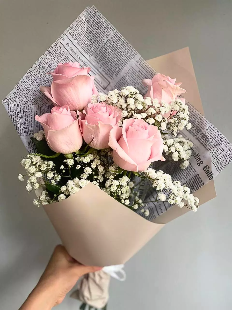 Bouquet 5 Pink Roses with Gypsophila Paper Wrap “Blush Whisper” Da Nang