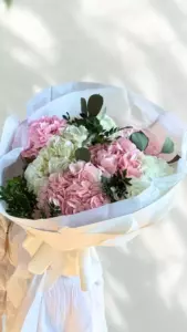 Photo of bouquet "Bouquet Six White And Pink Hydrangeas “Silent Whispers” Da Nang" — Flower Delivery in Da Nang | Flowers Place, photo 1 of 1