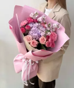 Photo of bouquet "Arrangement Hydrangea1 PeonyRose5 Matthiola5 “Desert Bloom” Da Nang" — Flower Delivery in Da Nang | Flowers Place, photo 1 of 1