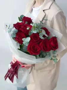 Photo of bouquet "Bouquet 11 Red Roses with Eucalyptus “Scarlet Whisper” Da Nang" — Flower Delivery in Da Nang | Flowers Place, photo 1 of 1