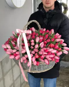 Photo of bouquet "Bouquet 289 Tulips Basket XXL “Desert Bloom” Da Nang" — Flower Delivery in Da Nang | Flowers Place, photo 1 of 1