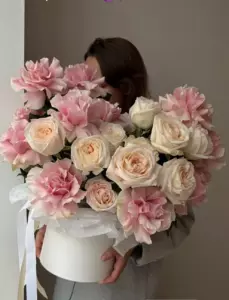 Photo of bouquet "Bouquet 10 Pink French Roses 9 White Peonies “Silent Reverie” Da Nang" — Flower Delivery in Da Nang | Flowers Place, photo 1 of 1