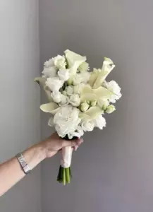 Photo of bouquet "Bouquet Calla 10 Eustoma 9 Dianthus 3 “Silent Reverie” Da Nang" — Flower Delivery in Da Nang | Flowers Place, photo 1 of 1