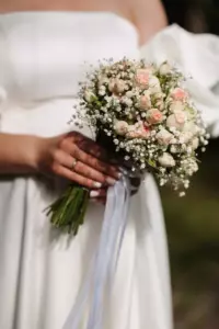 Photo of bouquet "Bouquet Spray Rose 13 Gypsophila 18 Natural Kraft Paper Silk Ribbon “Azure Whisper” Da Nang" — Flower Delivery in Da Nang | Flowers Place, photo 1 of 1
