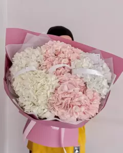 Photo of bouquet "Bouquet Seven White And Pink Hydrangeas “Desert Whisper” Da Nang" — Flower Delivery in Da Nang | Flowers Place, photo 1 of 1