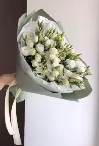 Photo of bouquet "Bouquet 15 White Eustoma Champagne Green “Tender Reverie” Da Nang" — Flower Delivery in Da Nang | Flowers Place, photo 1 of 1