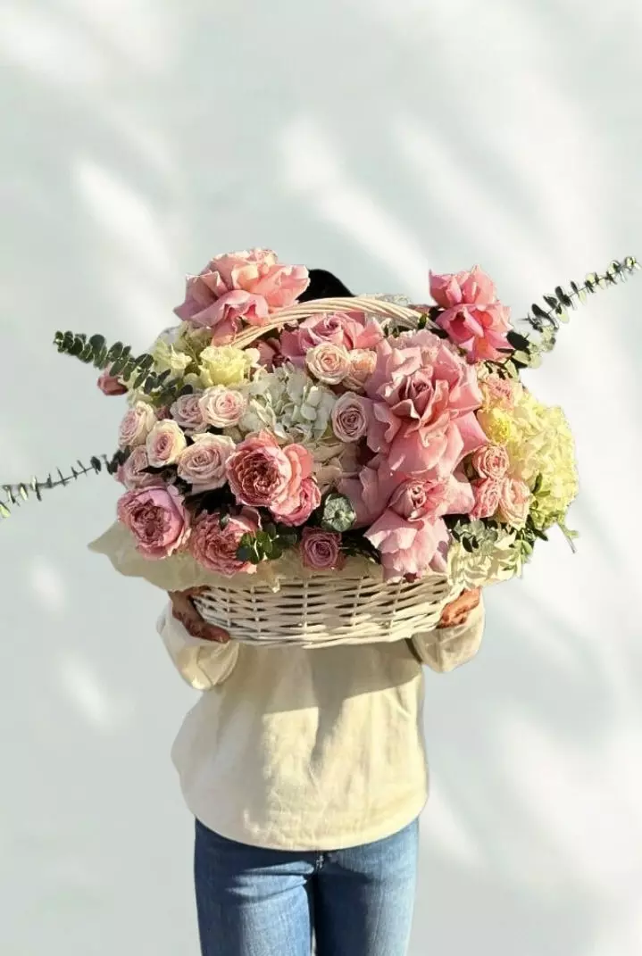 Bouquet photo: Flowers for Anniversary — Flowers Place Worldwide