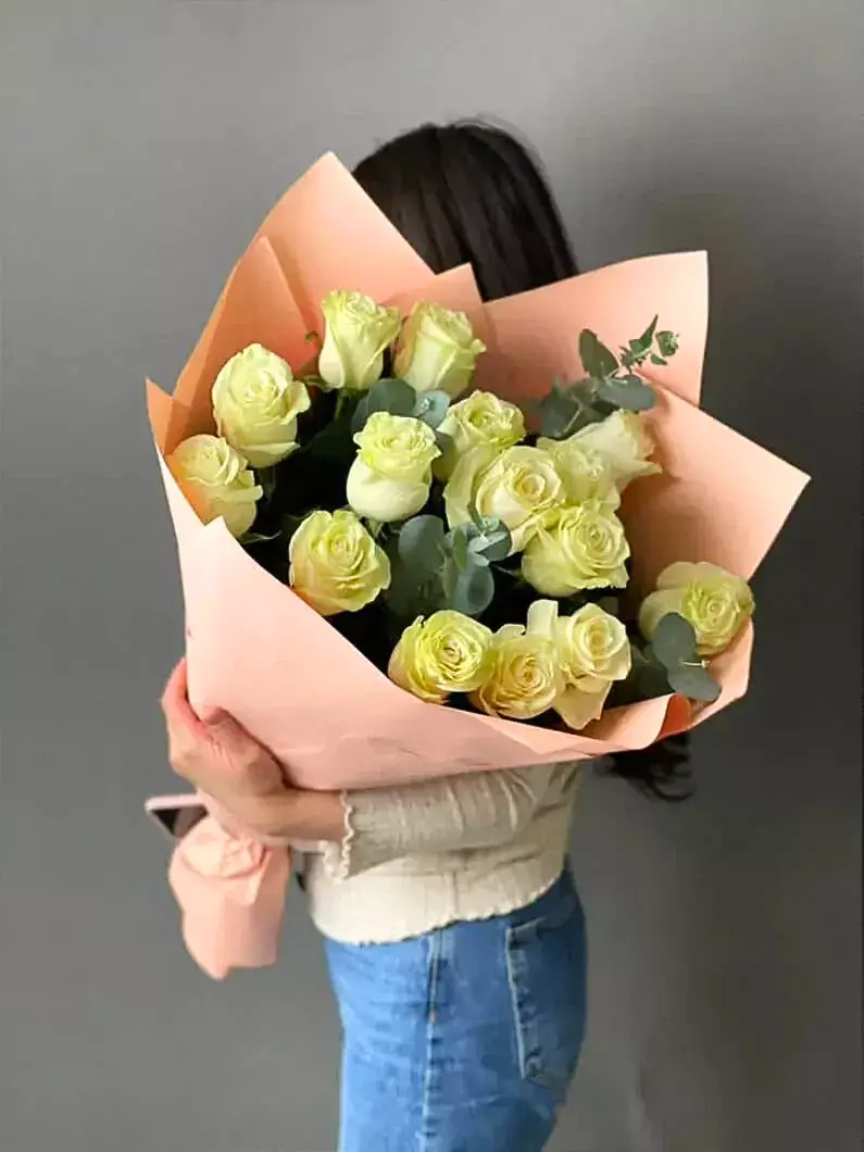 Order bouquet Bouquet 15 White Roses Eucalyptus Paper Wrapping “Silent Reverie” Dubai with 27 flowers for 200 AED, 220 AED, 310 AED — photo 1 of 1