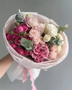 Photo of bouquet "Arrangement Peony Rose 7 Single-headed Rose 7 French Rose Pink 1 “Blush Reverie” Dubai" — Dubai - Flowers Delivery Flowers Place, photo 1 of 1