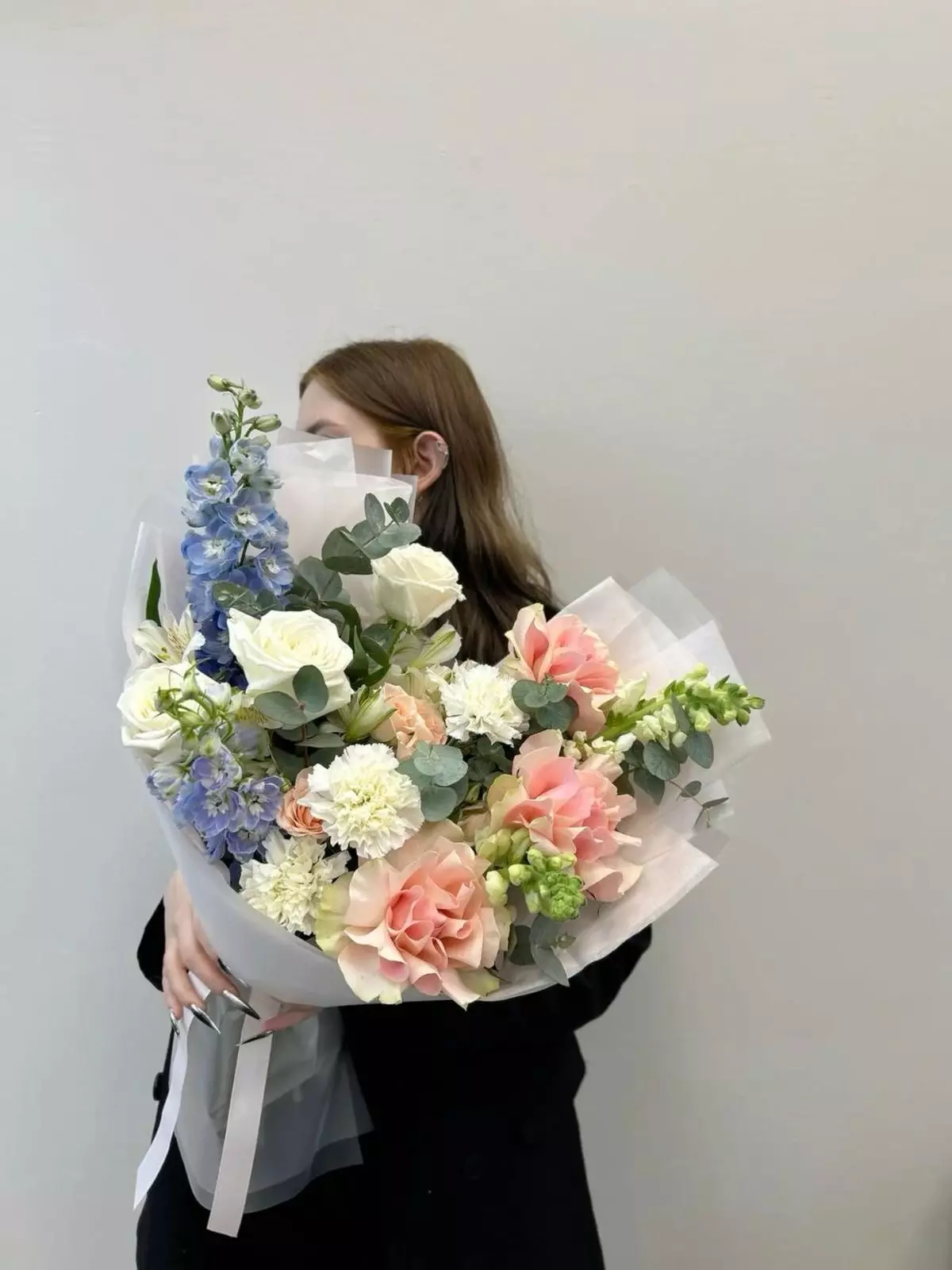 Bouquet photo: Flower arrangements — Flowers Place Dubai