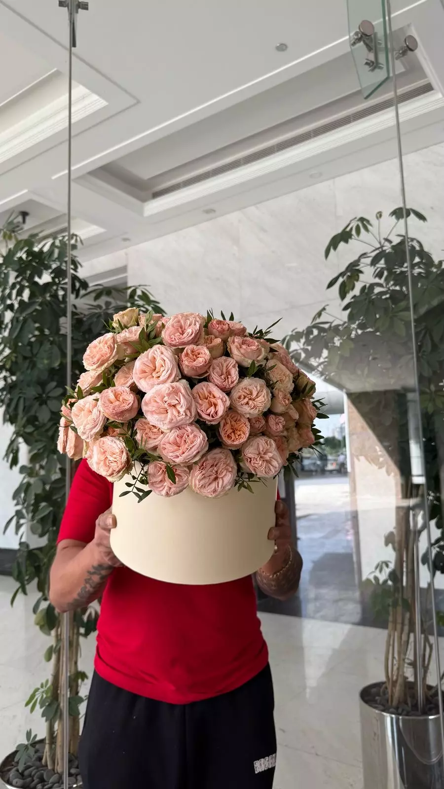 Bouquet photo 2: Best Sellers — Flowers Place Dubai