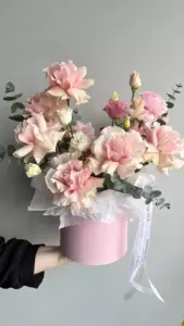 Photo of bouquet "Arrangement 8 Pink French Roses 5 Pink Eustomas “Blush Reverie” Dubai" — Dubai - Flowers Delivery Flowers Place, photo 1 of 1